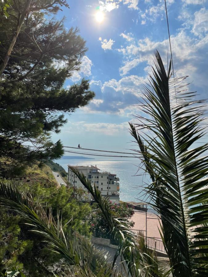 הוילה פיצו Casa Vacanze Piedigrotta מראה חיצוני תמונה