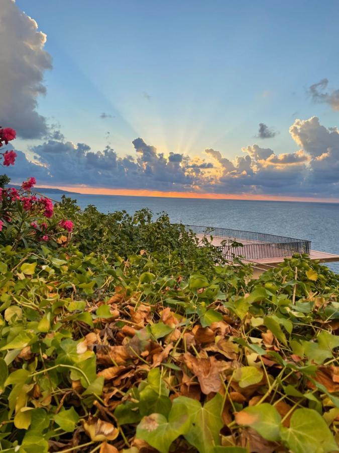 הוילה פיצו Casa Vacanze Piedigrotta מראה חיצוני תמונה